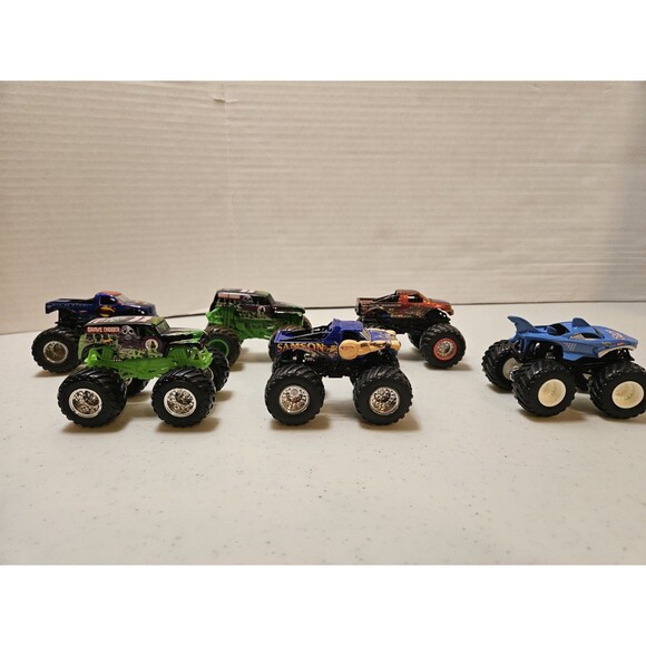 Lot of 6 Hot Wheels Monster Trucks Grave Digger Samson Superman Man Of Steel